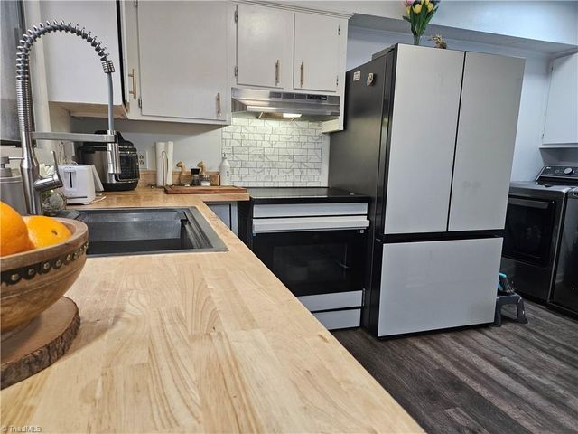 303 Lamplighter Circle, Winston-salem, NC 27104