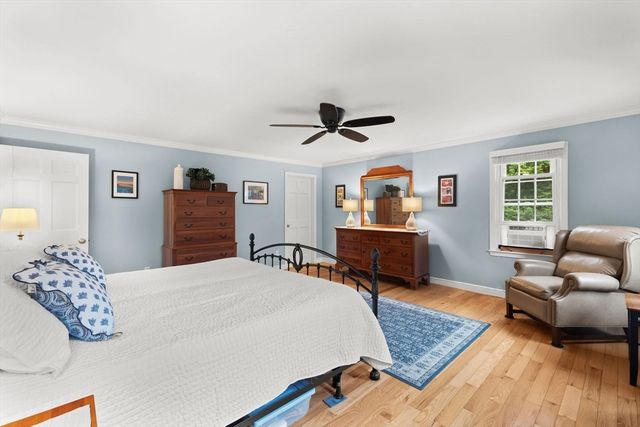 65 Nichols Dr, Taunton, MA 02780