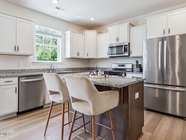 815 Golden Plum Lane, Zebulon, NC 27597