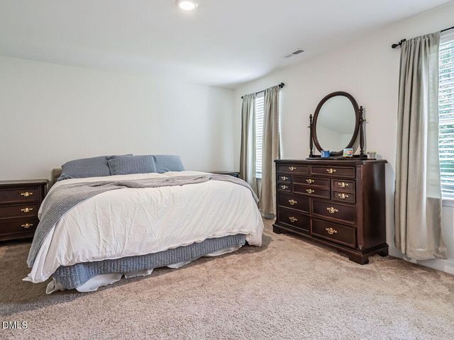 815 Golden Plum Lane, Zebulon, NC 27597