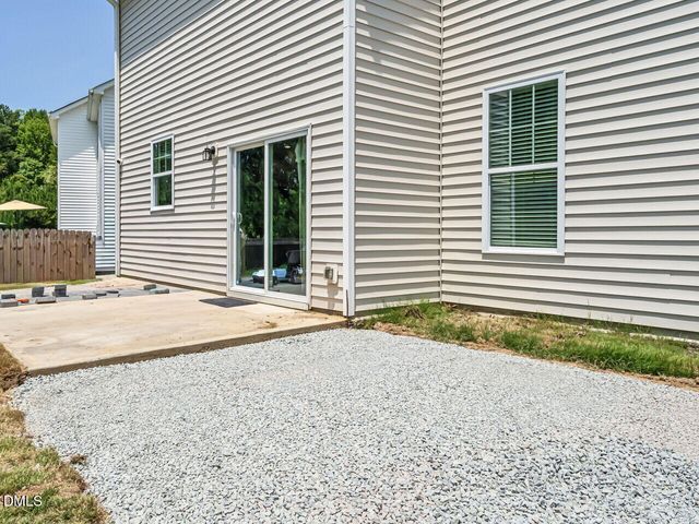 815 Golden Plum Lane, Zebulon, NC 27597