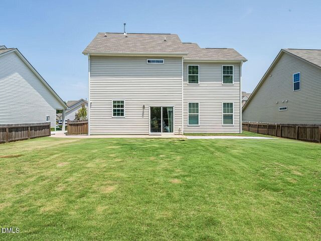 815 Golden Plum Lane, Zebulon, NC 27597