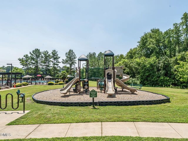 815 Golden Plum Lane, Zebulon, NC 27597