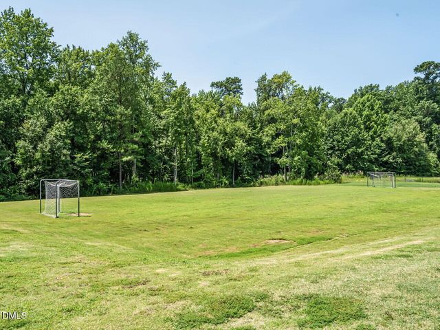 815 Golden Plum Lane, Zebulon, NC 27597