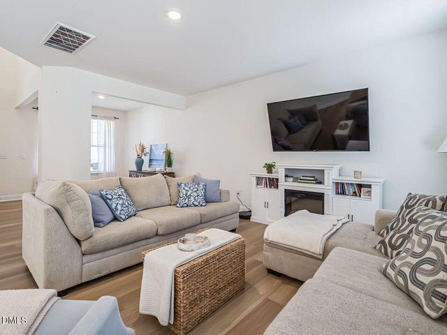 815 Golden Plum Lane, Zebulon, NC 27597