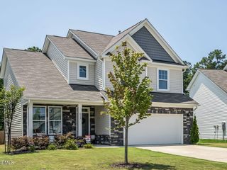 815 Golden Plum Lane, Zebulon, NC 27597