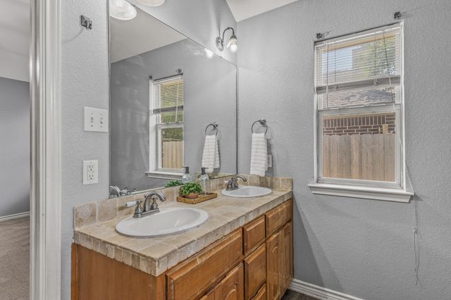 526 Armstrong DR, Belton, TX 76513