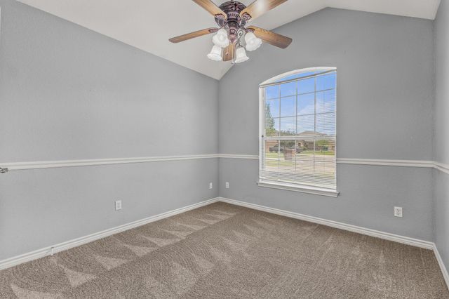 526 Armstrong DR, Belton, TX 76513