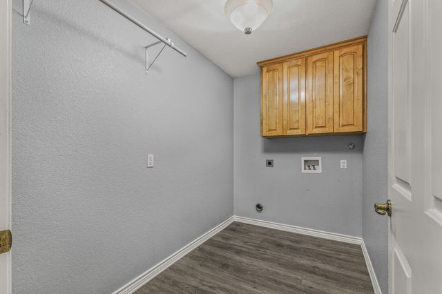 526 Armstrong DR, Belton, TX 76513