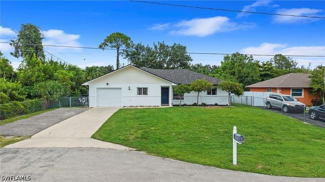 5063 17th AVE SW, Naples, FL 34116