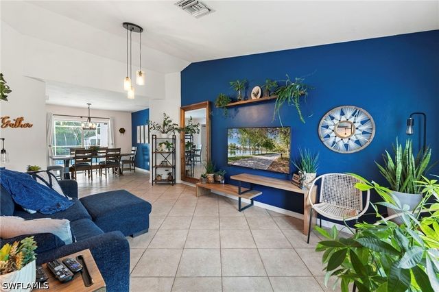 5063 17th AVE SW, Naples, FL 34116