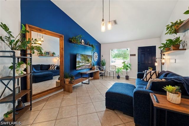 5063 17th AVE SW, Naples, FL 34116