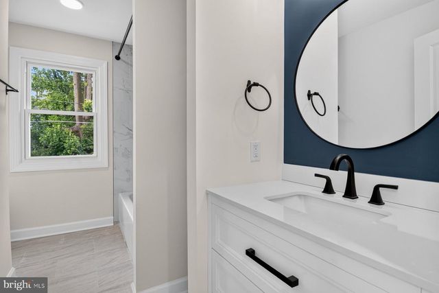 27 GLENWOOD AVE, Baltimore, MD 21228