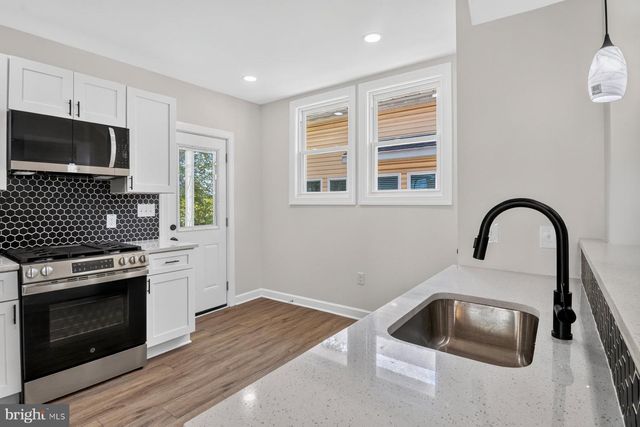 27 GLENWOOD AVE, Baltimore, MD 21228