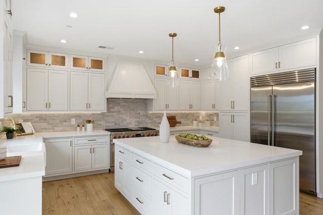 2896 Hillside Drive, Burlingame, CA 94010