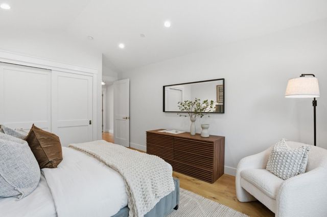 2896 Hillside Drive, Burlingame, CA 94010