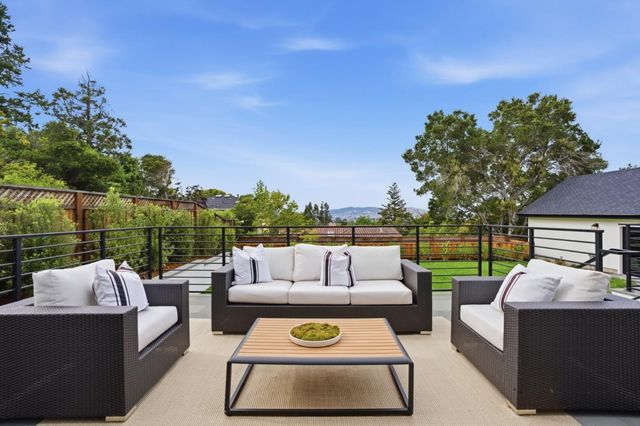 2896 Hillside Drive, Burlingame, CA 94010