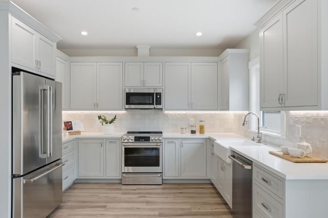 2896 Hillside Drive, Burlingame, CA 94010