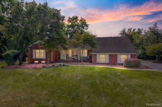 31069 Munger Drive, Livonia, MI 48154