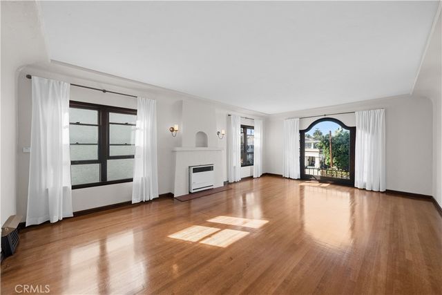1826 E 2nd, Long Beach, CA 90802