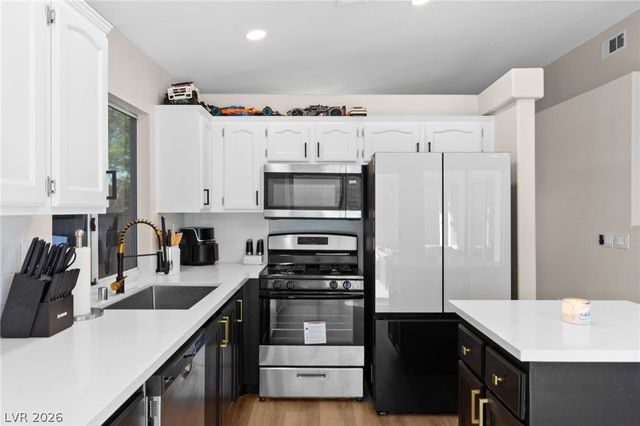 2415 Worchester Road, Henderson, NV 89074