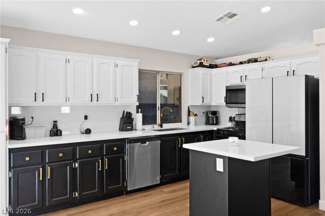 2415 Worchester Road, Henderson, NV 89074