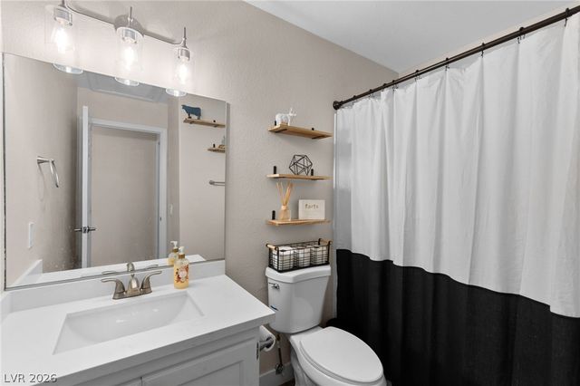 2415 Worchester Road, Henderson, NV 89074