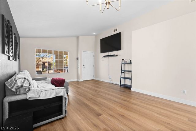 2415 Worchester Road, Henderson, NV 89074