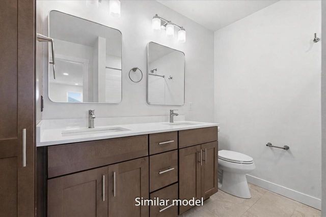 990 Bell Circle, Arlington, WI 53911