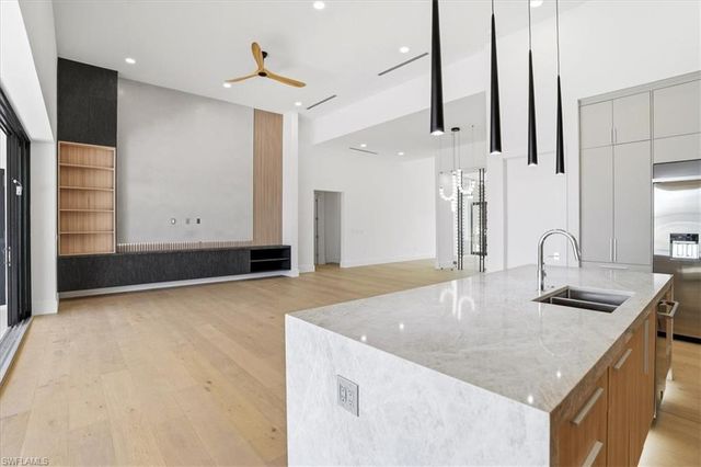 4122 27th PL, Cape Coral, FL 33914