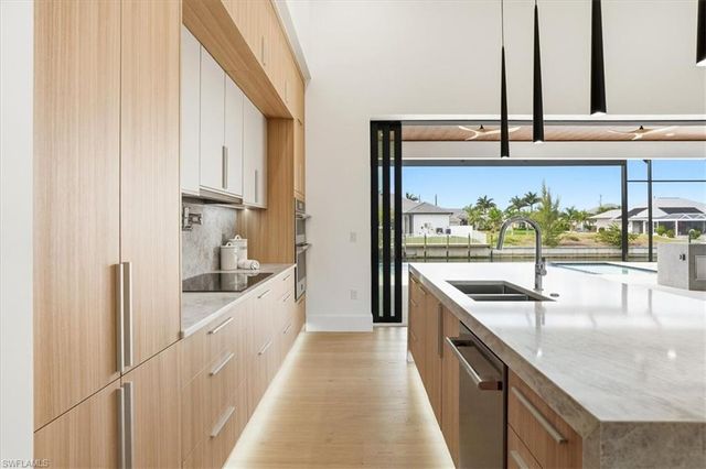 4122 27th PL, Cape Coral, FL 33914