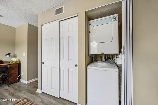 5375 ORTEGA FARMS Boulevard 805, Jacksonville, FL 32210