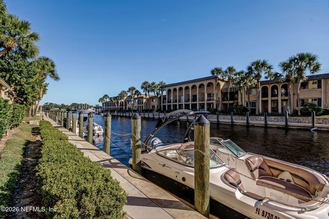 5375 ORTEGA FARMS Boulevard 805, Jacksonville, FL 32210