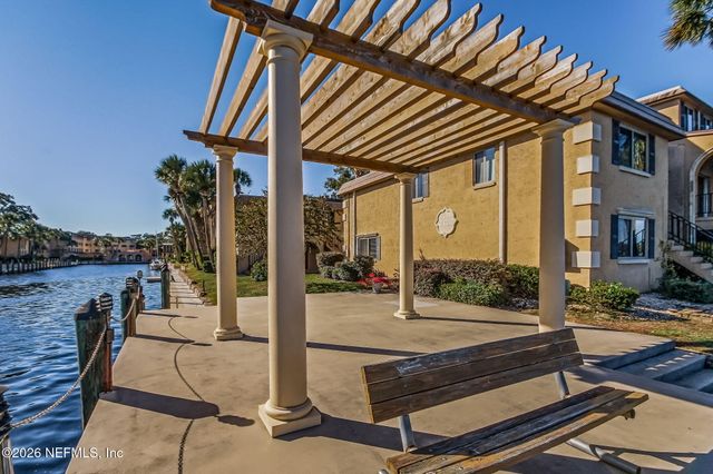 5375 ORTEGA FARMS Boulevard 805, Jacksonville, FL 32210