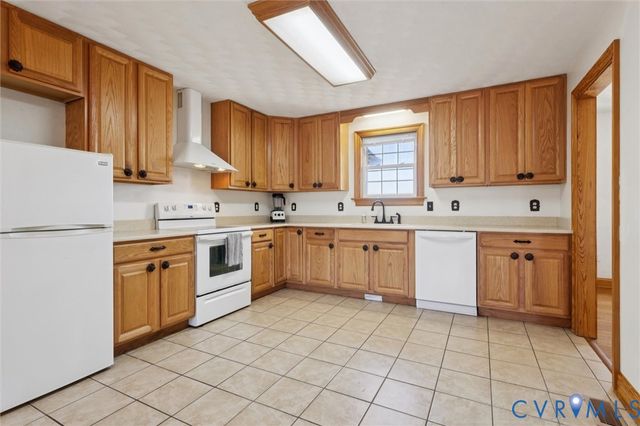 7456 Elwood Rd, Suffolk, VA 23437