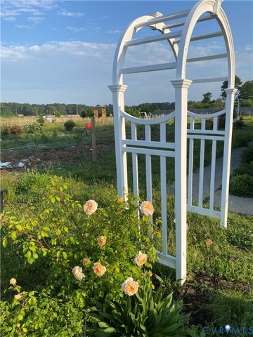 7456 Elwood Rd, Suffolk, VA 23437