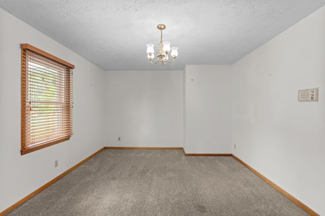 6888 Midway Road, Midway, KY 40347