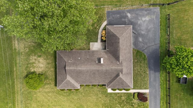 6888 Midway Road, Midway, KY 40347