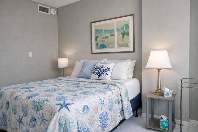 4330 Hillcrest Drive 420, Hollywood, FL 33021