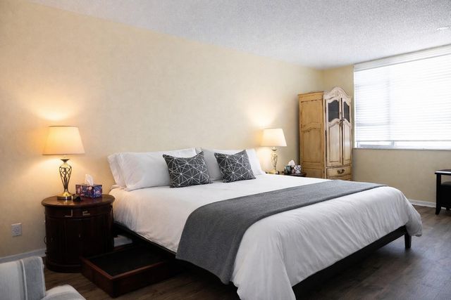 4330 Hillcrest Drive 420, Hollywood, FL 33021