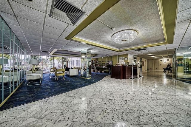 4330 Hillcrest Drive 420, Hollywood, FL 33021