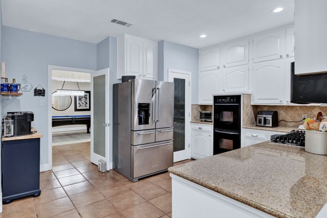 5005 River Ridge Road, Arlington, TX 76017