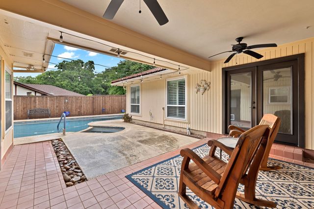 5005 River Ridge Road, Arlington, TX 76017