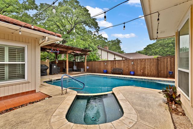 5005 River Ridge Road, Arlington, TX 76017