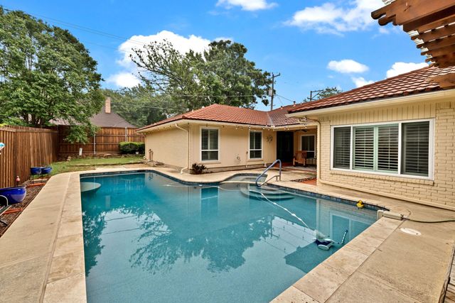 5005 River Ridge Road, Arlington, TX 76017