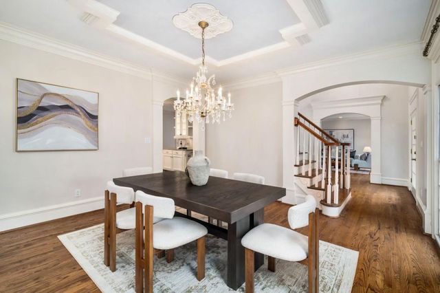 8915 Huntcliff Lake Court, Sandy Springs, GA 30350