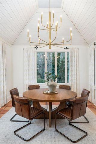 8915 Huntcliff Lake Court, Sandy Springs, GA 30350