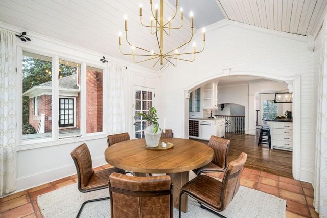 8915 Huntcliff Lake Court, Sandy Springs, GA 30350