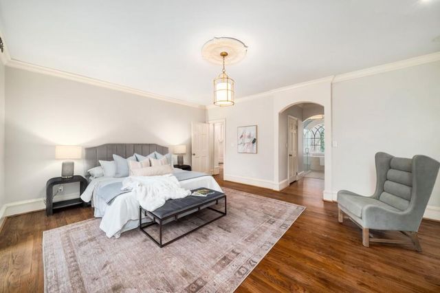 8915 Huntcliff Lake Court, Sandy Springs, GA 30350