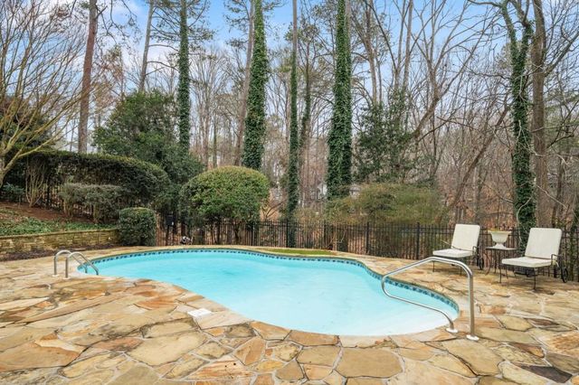 8915 Huntcliff Lake Court, Sandy Springs, GA 30350